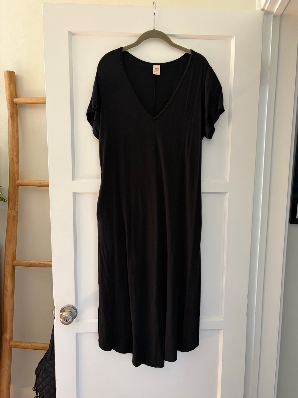 Smash + Tess Black V-Neck Women’s Jersey Dress